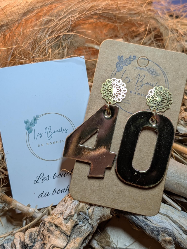 Boucles d'oreilles chiffres fétiches 40 doré 