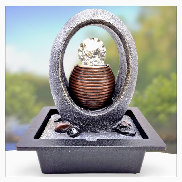 "Arche et boule" - Fontaine en résine 29 cm 