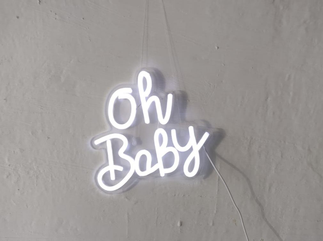 OH BABY LED 22 x 20 cm- LOCAÇÃO  