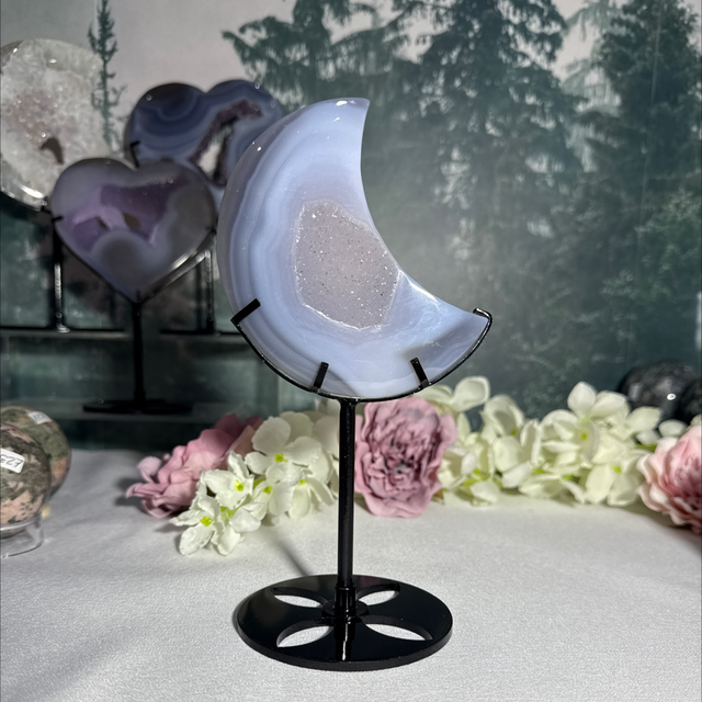 Druzy agate moon with custom stand