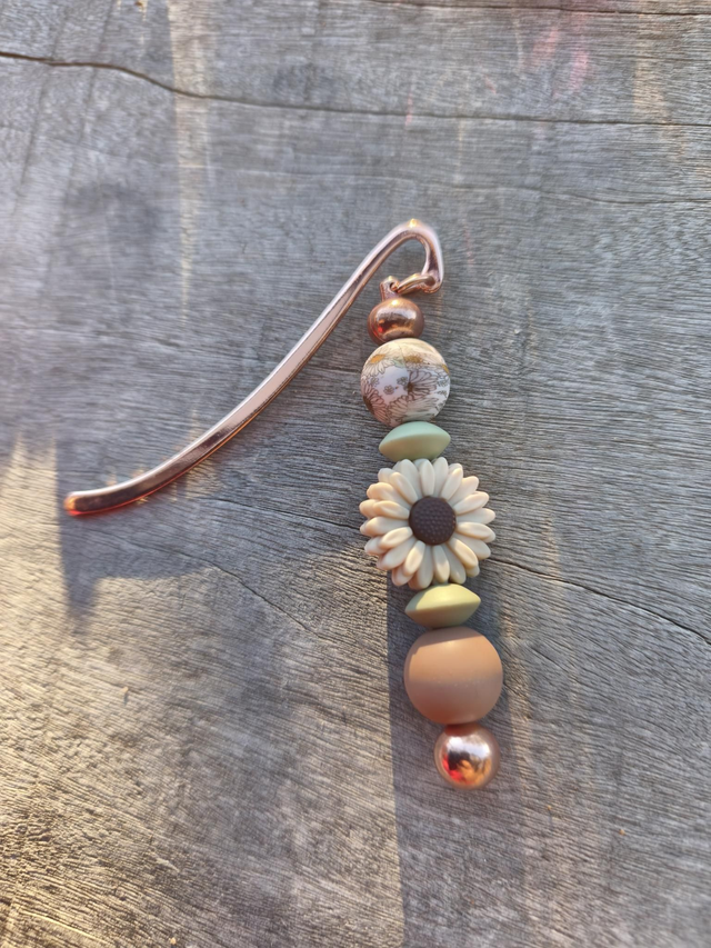 Marque page fleur camel