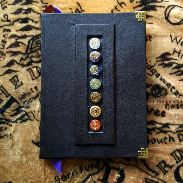 Grimoire cuir "7 Chakras"