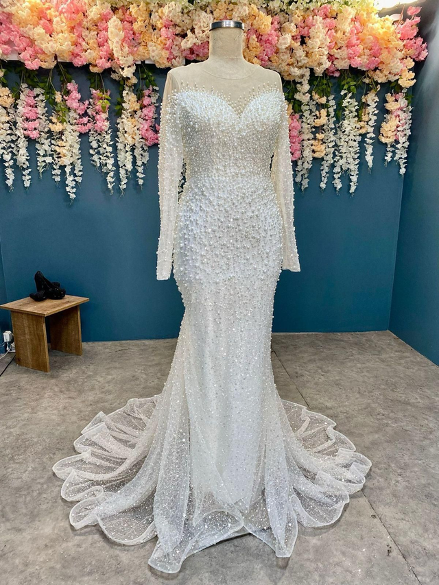 Robe de Mariée Sirène Col V en Perles / Réf : RMS04