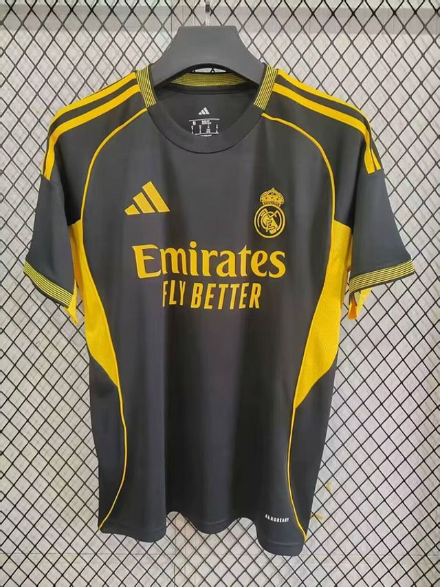 Camiseta Real Madrid EDICIÓN ESPECIAL (Gris) - Versión Fan - 25-26