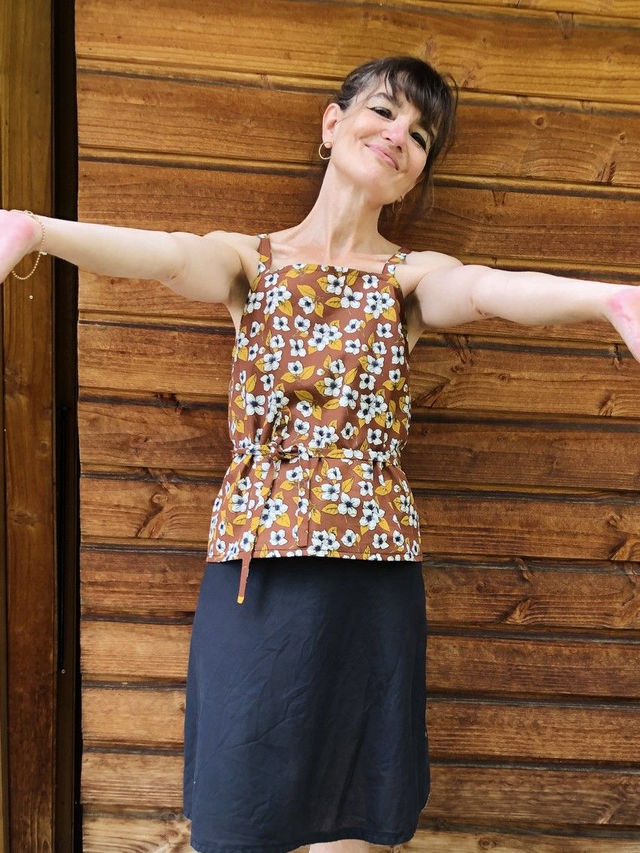 Top MiKro brun fleurs
