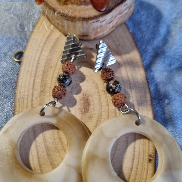 Rudraskha et Rhodonite 