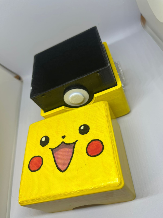 Deckbox Pokémon TCG - Pikachu