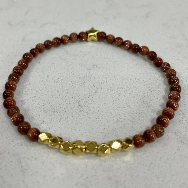 Goldstone Signature Stretch Bracelet Gold