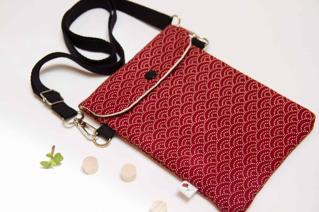 Bolso para móvil Olas en Rojo Granate