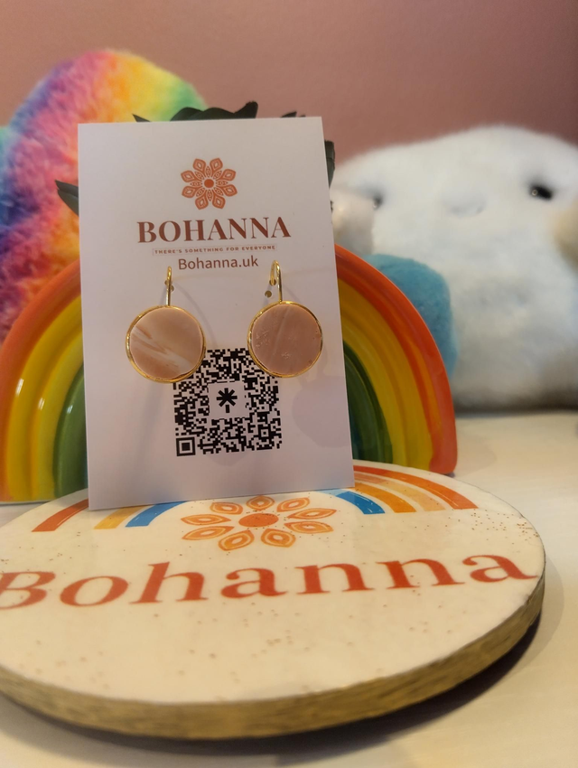 Peach  glow leaver back earrings 