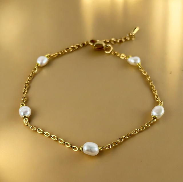 Bracelet fin en perles d’Eau Douce