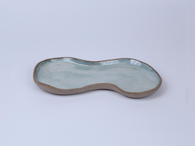 Mesa Plate / Grey Clay / Sage