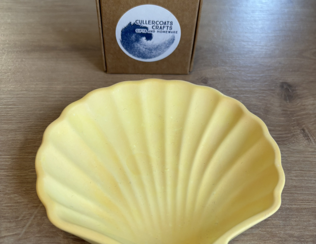 Yellow shell dish 