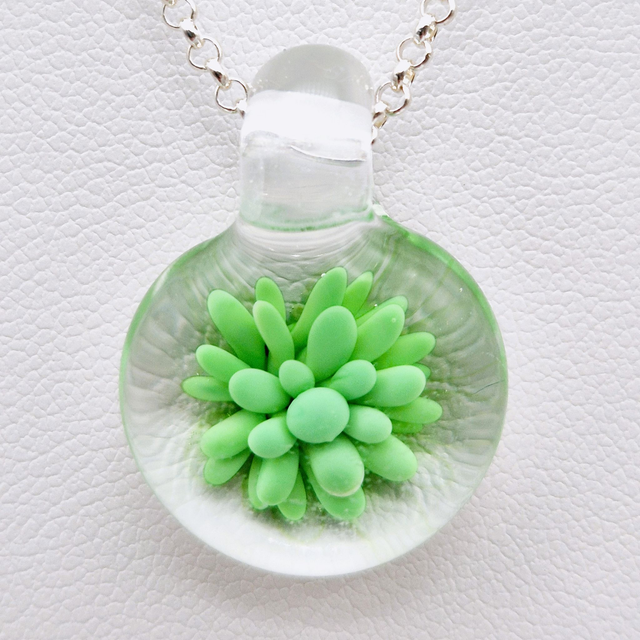 Pendentif Dahlia vert