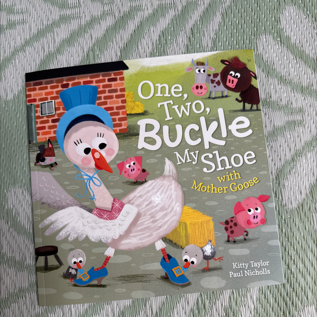 One two buckle my shoe 