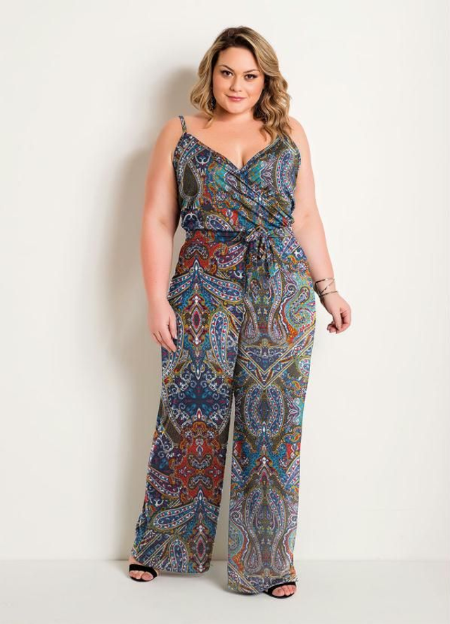 Macacão De Alças Com Amarração Cor Lisa Plus Size | Marguerite