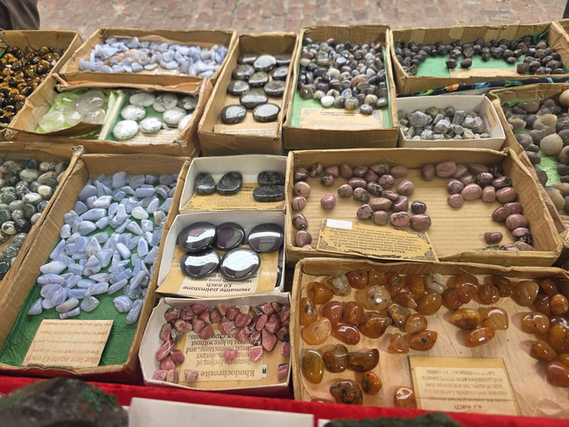 Mystery tumblestone bags