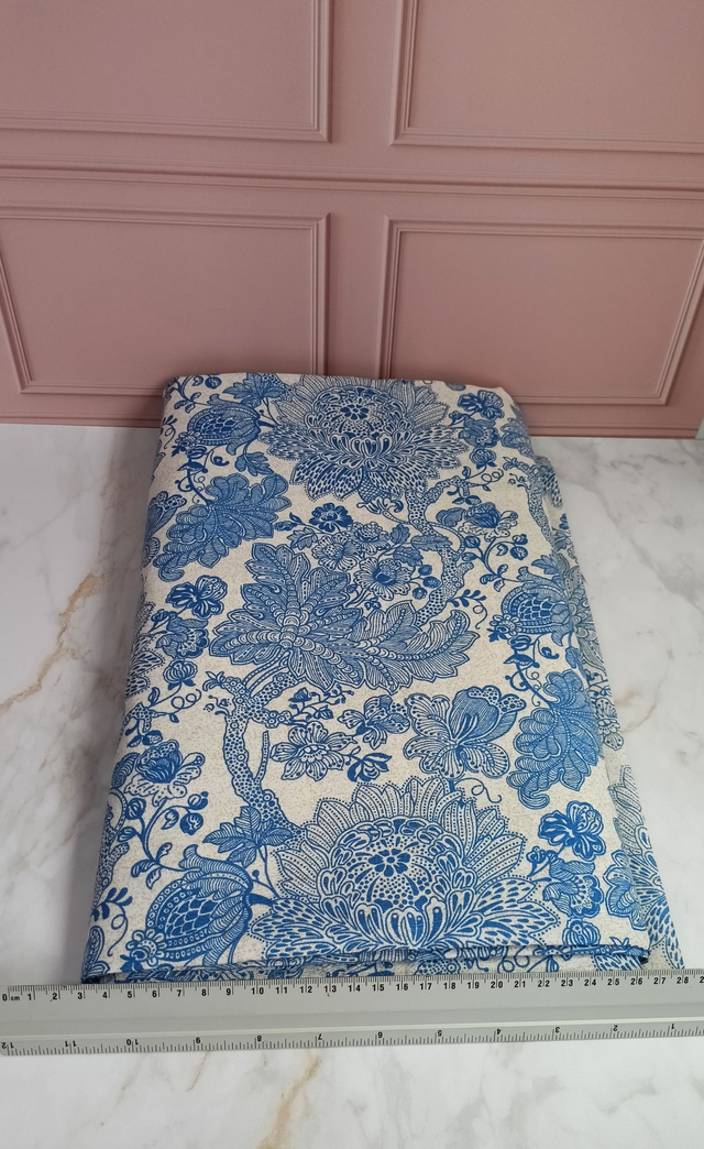 Tissu coton épais beige et fleurs bleues