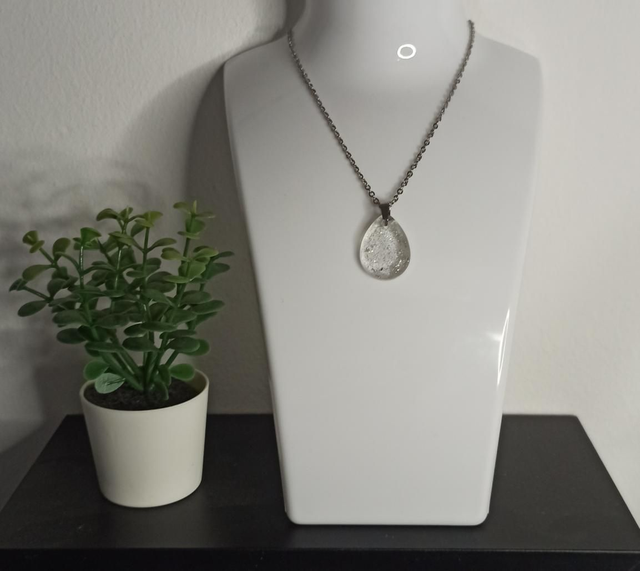 Pendentif éclat d&#039;argent CO018