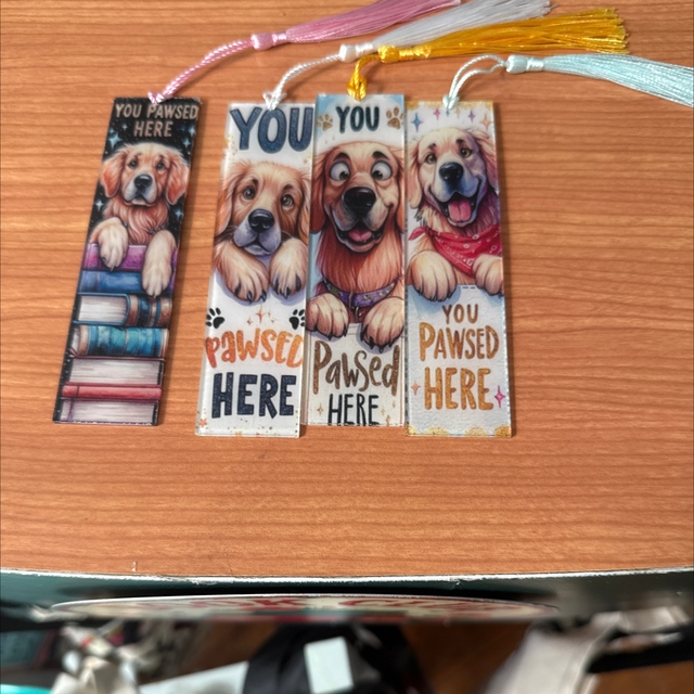 Dog plastic bookmark 