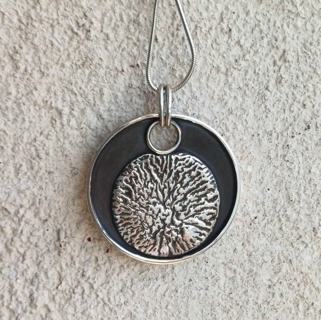 Pendentif Soleye noir