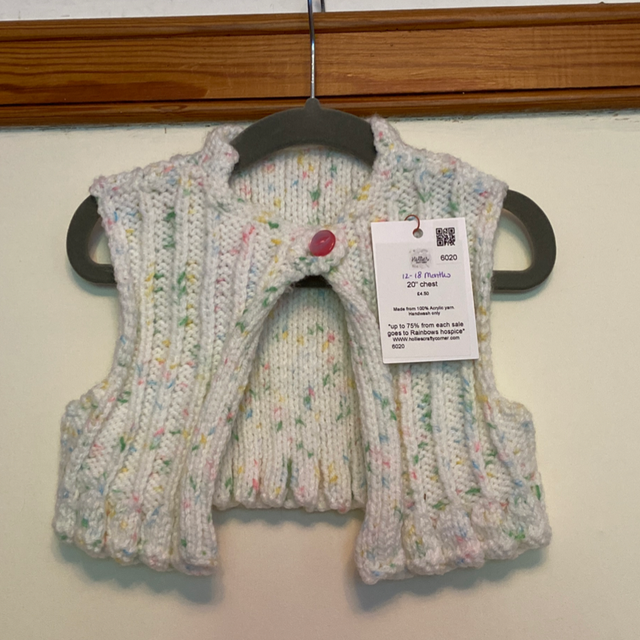 6020 Girl’s cardigan 