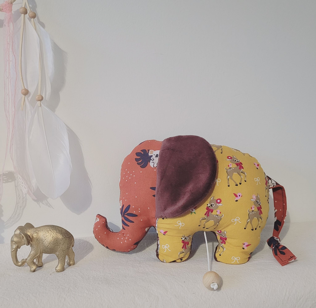 Éléphant musical "animaux"