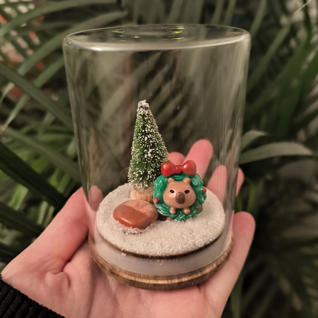 Ami protecteur - Capybara couronne de l'avent (jaspe rouge)