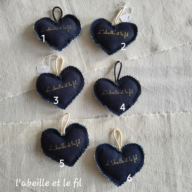 Porte-clés cœur en jean upcyclé- écriture 
