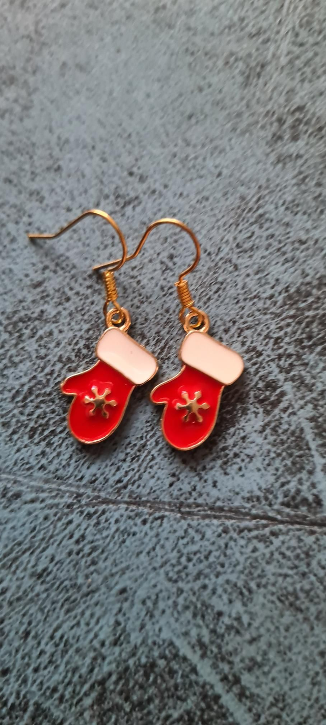 New Gold Enamel Red White Christmas Mitten Earrings Hooks