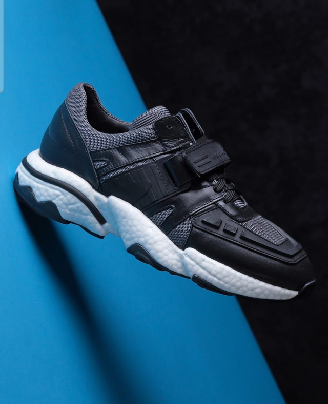 Men’s Black Flexi Sole Leather Sneaker 