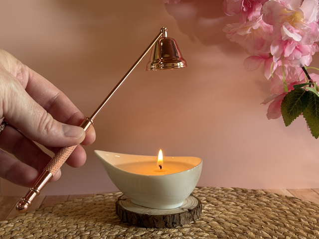 Éteignoir couleur or rose