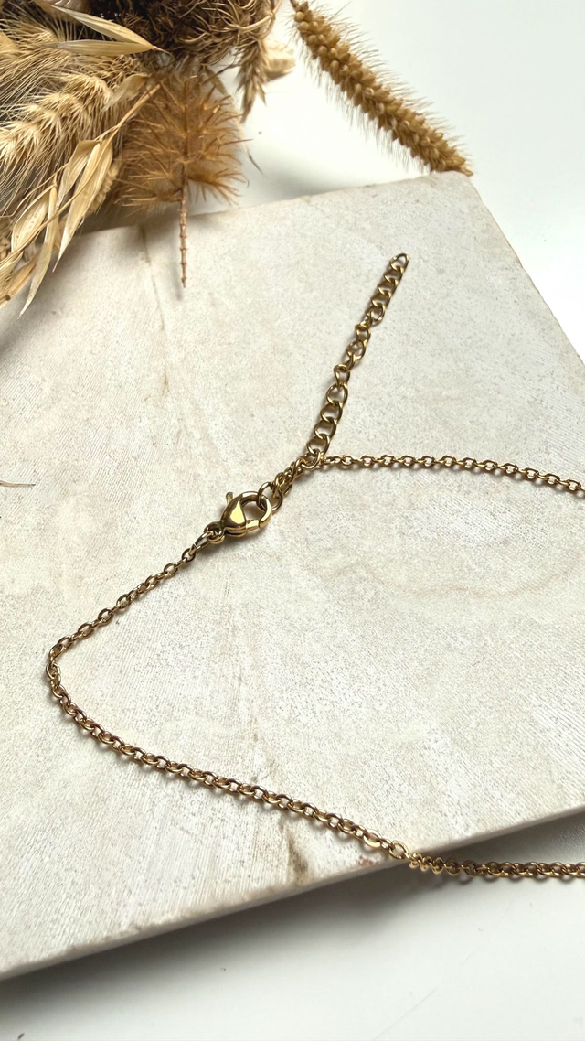 Monstera Necklace