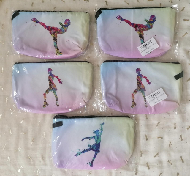 1 trousse patineuse modèle aléatoire 