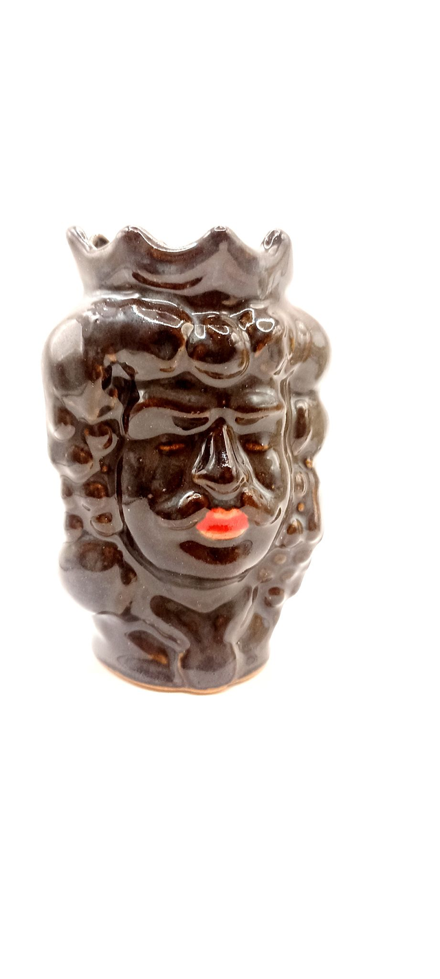 Moor's heads B/W with red lipstick