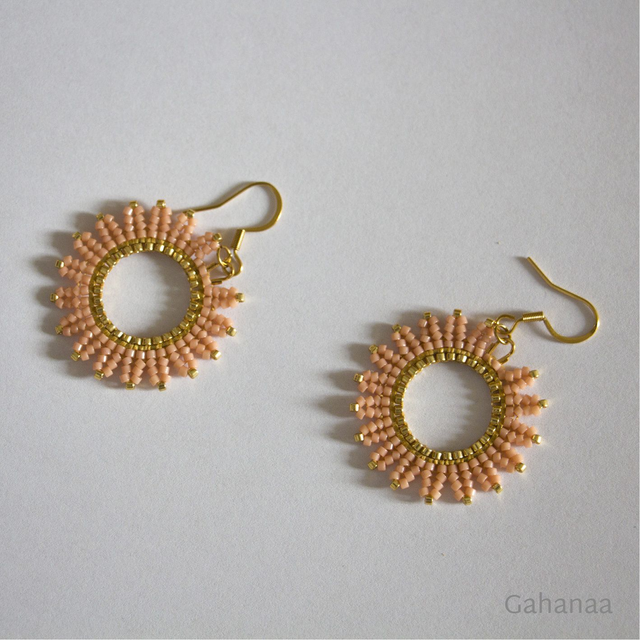 Sarah, boucles d&#039;oreille couleur rose pêche