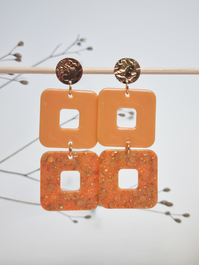 Carré double : Orange et paillettes