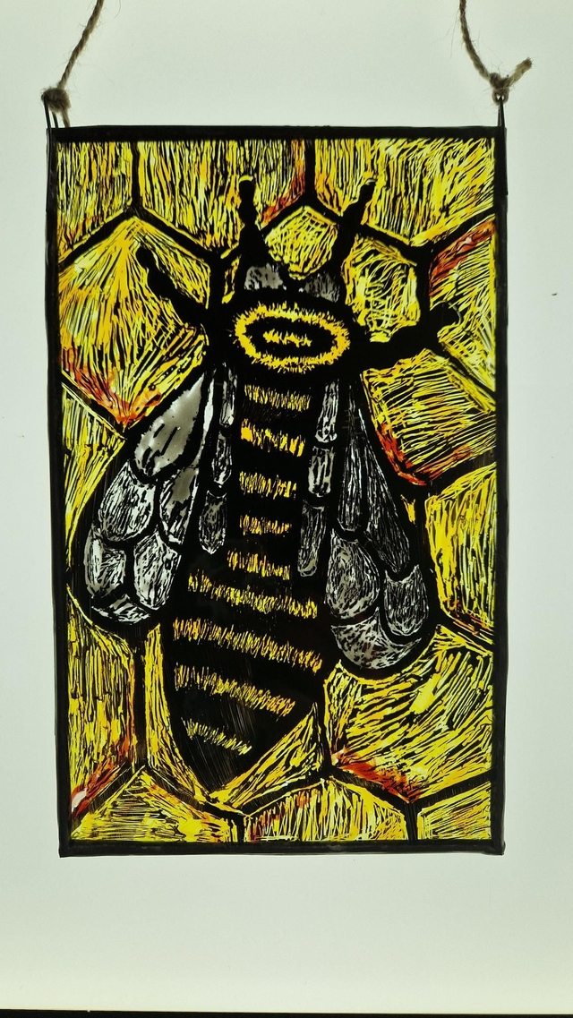 Bee sun catcher