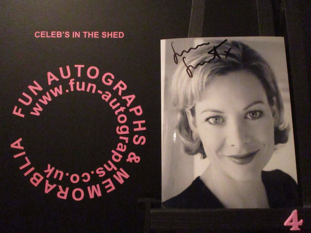 Sara Stewart Authentic Autographed 6x4.5 Photograph (4)