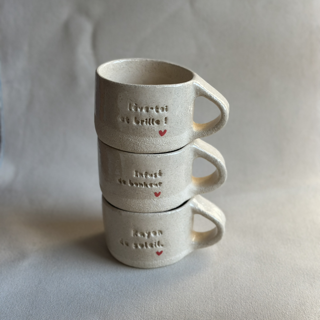 Tasse « infusée de bonheur »