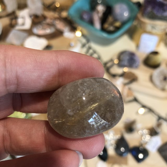 Pierre roulée quartz rutile