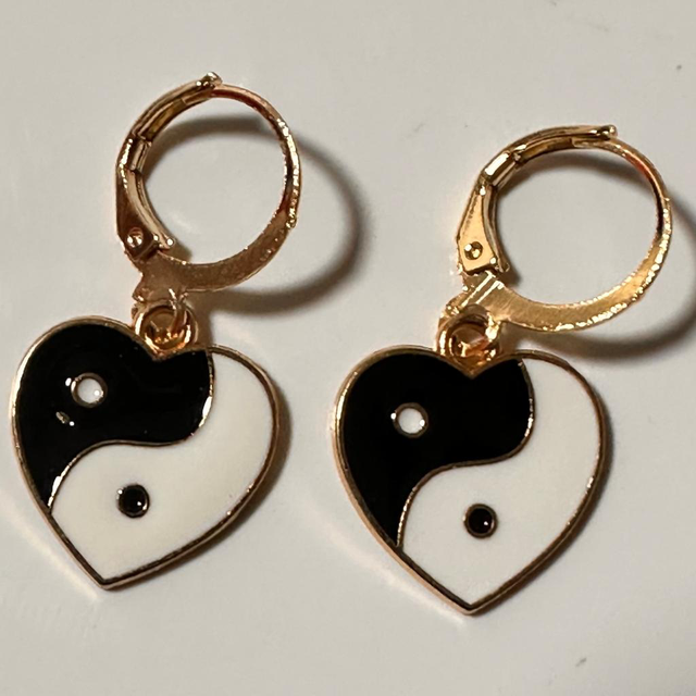 Black &amp; White Short Dangling - BWS2378