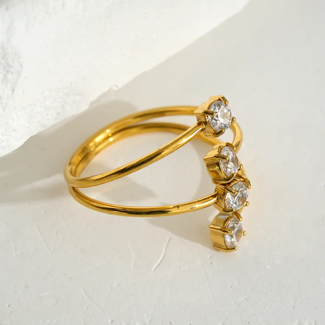 Bague Dorée Multi Lignes Pointes En Strass