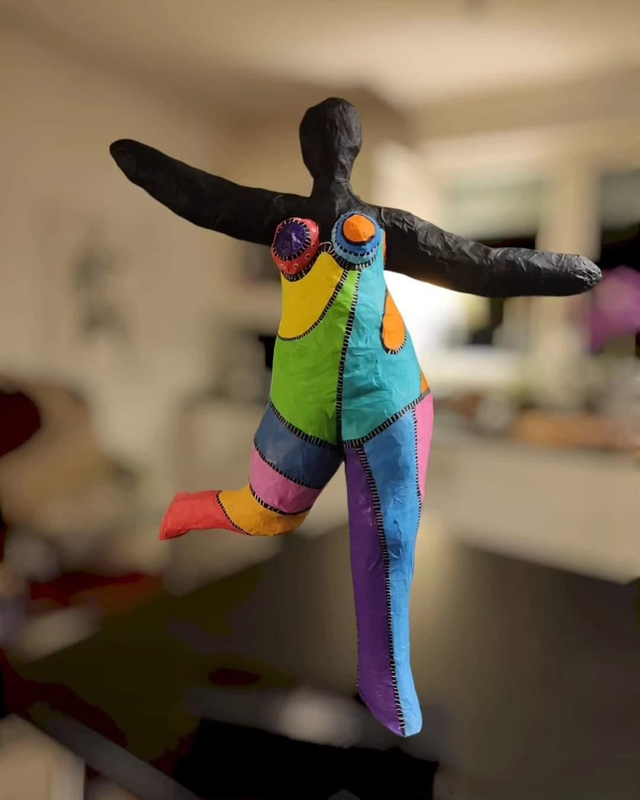 Les femmes rondes inscription Niki de Saint Phalle  (Taille Grande 90 cm)