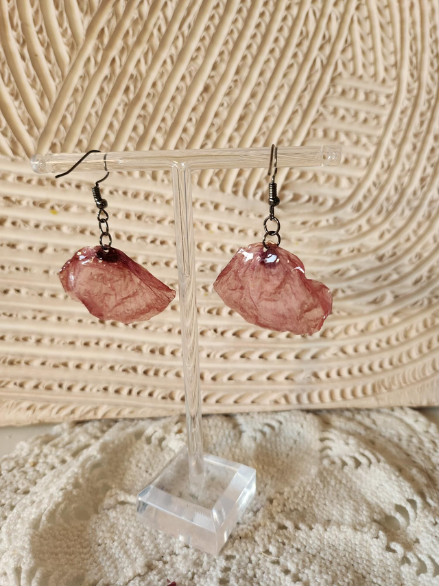 Boucles d'oreilles petit coquelicot résine 