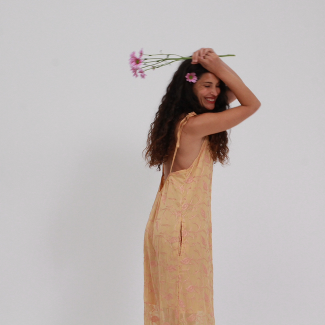 Vestido Georgette arena 