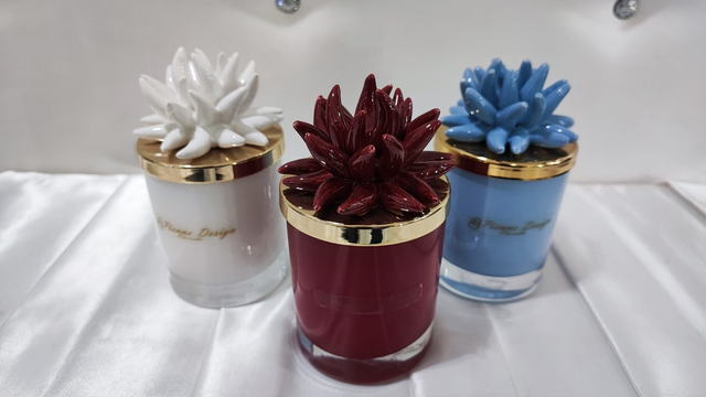 Candela profumata con corallo ceramica