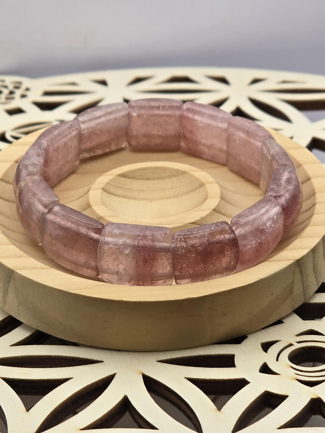 Bracelet Quartz fraise 1,6 x 1,9 cm