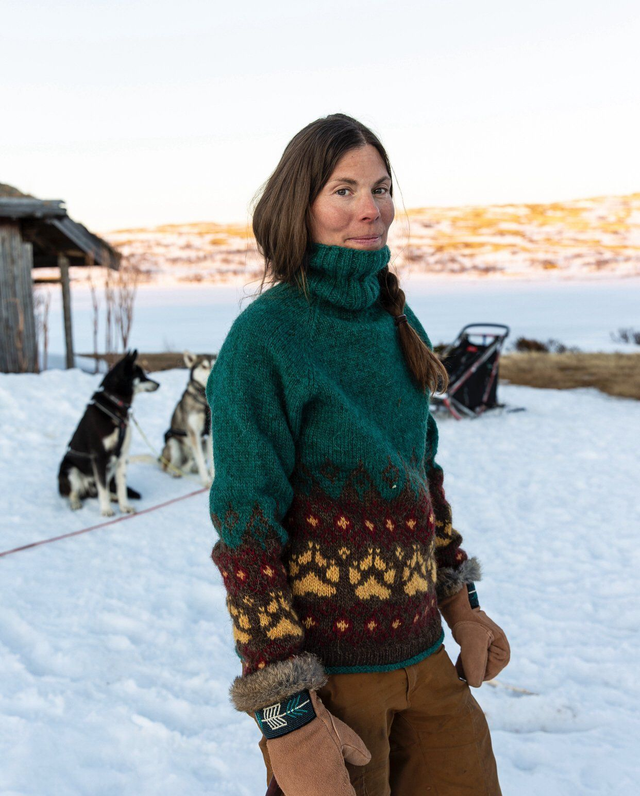 Suaq - Col 02 (Petrol Lettlopi) - Wool &amp; Pattern - Linka Neumann