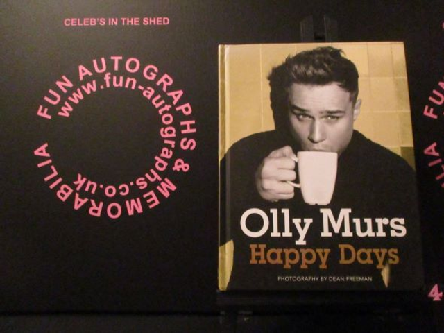 Olly Murs 'Happy Days' Authentic Autographed Hardback Book (4)